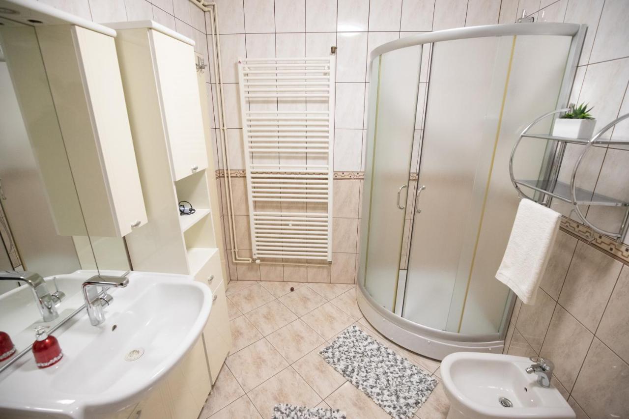 Excellent - Kuca Za Odmor U Zupanji Apartment Zupanja Bagian luar foto